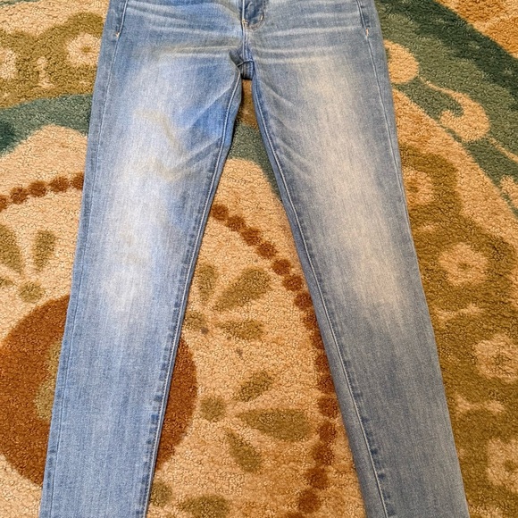 American Eagle Outfitters Light Blue Skinny Jeans - Picture 2 of 4